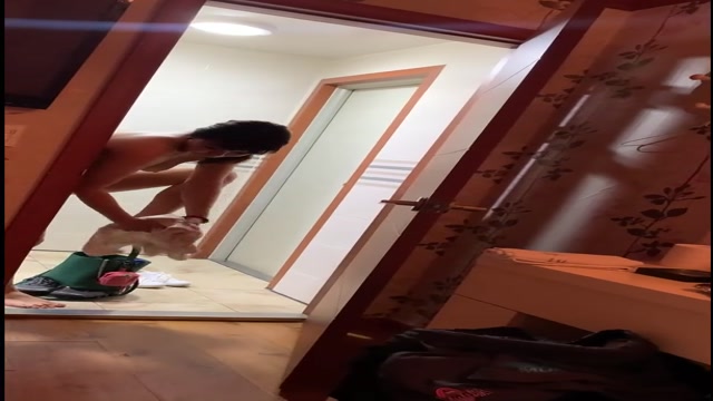 연애끝나고 알아서 마무리하고 떠나는 출장오피 미시녀